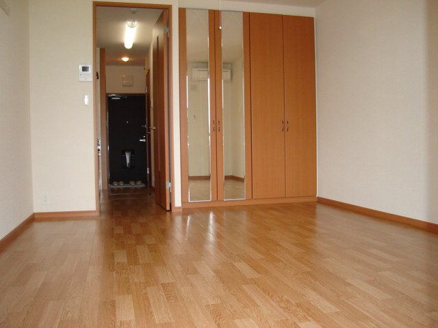 シェルル大町の内装|洋室