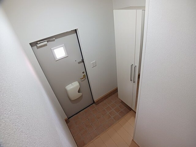 アムール・ボヌールの玄関|きれいな玄関です