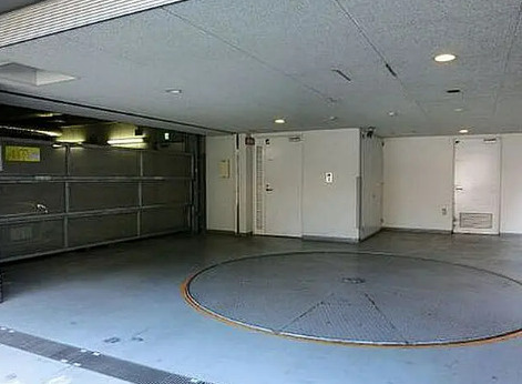 プロスペクトＫＡＬＯＮ三ノ輪の駐車場