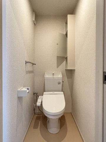 イエ　フェリーチェのトイレ|温水暖房便座