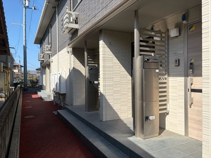 アゼリアの玄関