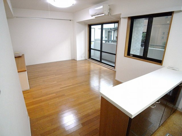 千石パインマンションの居間・リビング