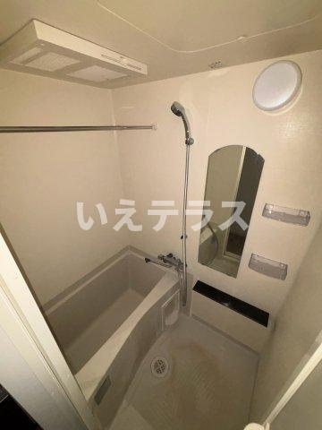 ファステート神戸コンチェールの浴室