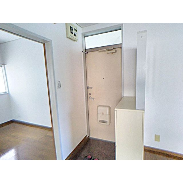 サン若松３号館の玄関|落ち着いた玄関です