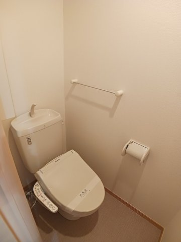 【トイレ】 | プルメリアⅢ | トイレです