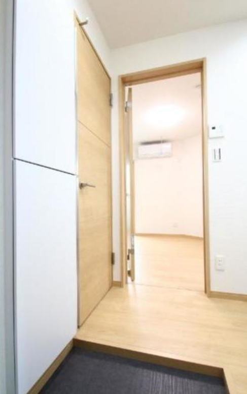 アクロス蔵前の玄関