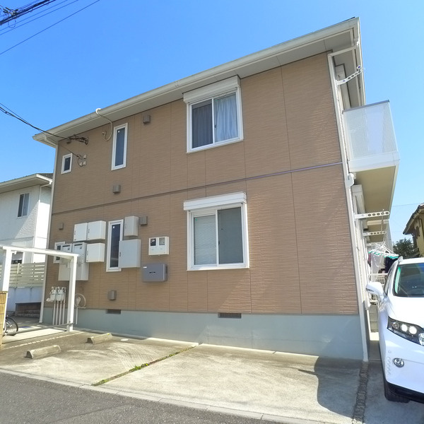 サンモール市川の外観