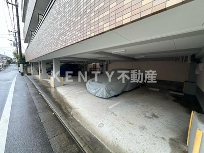 【駐車場】 | アコール上池台 | 駐車場があるので、車を買う予定の方も安心です