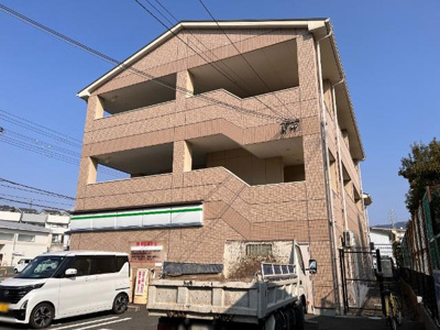 【外観】 | クリスタル　レジデンス | 外観写真（昼）