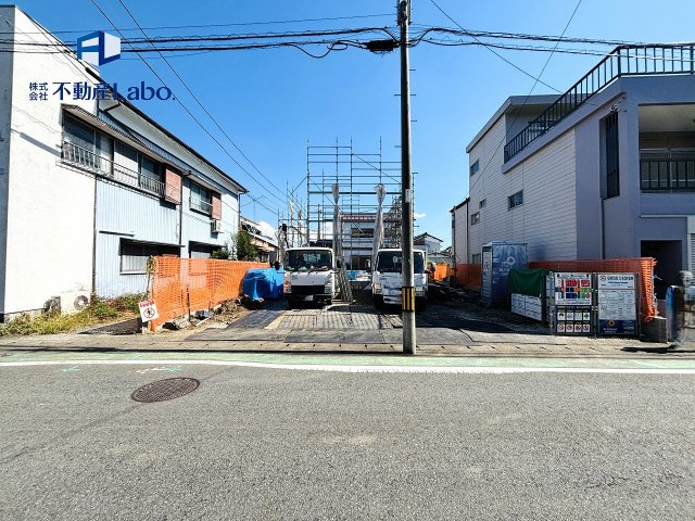 ブルーミングガーデン　富士宮市宝町　全1棟