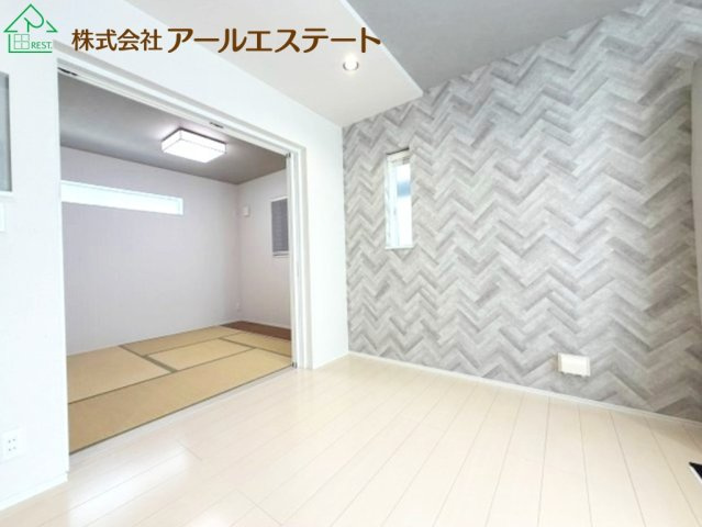 高砂市伊保崎1丁目　　山陽電鉄「伊保駅」徒歩10分の和室