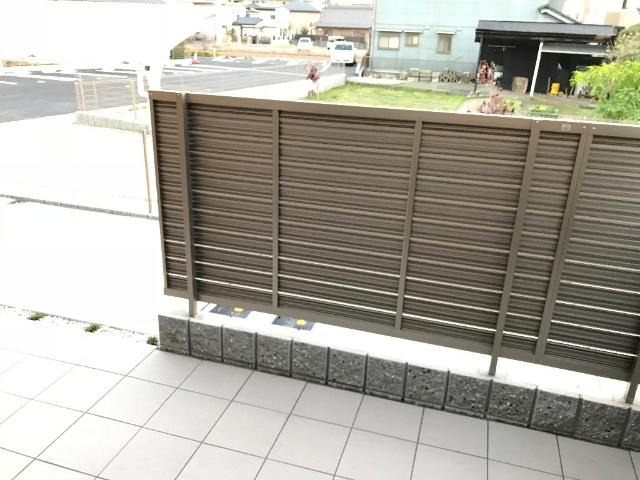グランドコートのエントランス|テラス（イメージ）