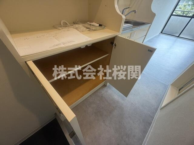 メゾン・ド・ポワリエの玄関