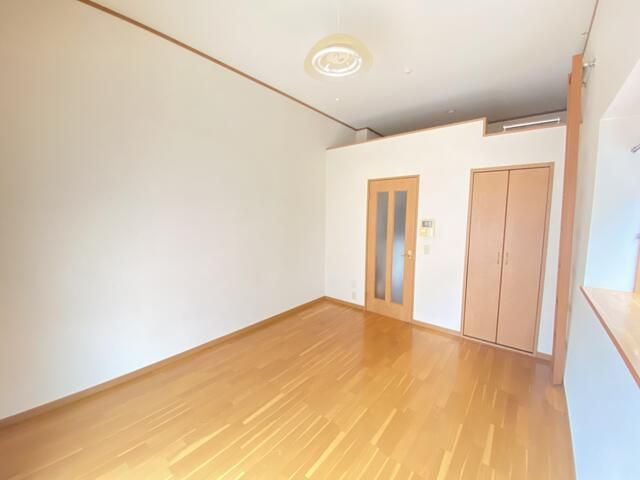 ワイズの寝室