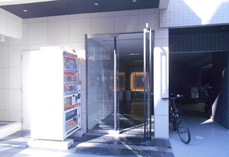 メイクスデザイン池袋のエントランス