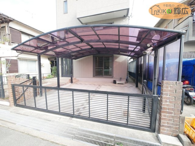 たつの市揖保川町正條　中古戸建の駐車場
