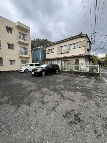 メゾン904の駐車場
