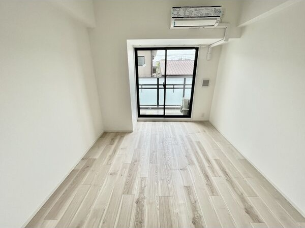 S-RESIDENCE星ヶ丘の居間・リビング