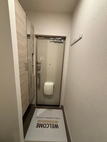 コンフォール赤坂の玄関