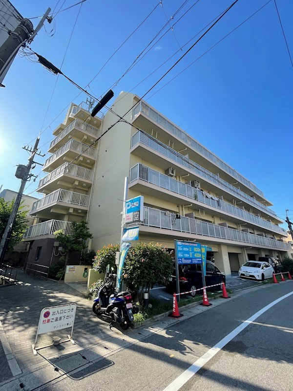 リアライズ東山の外観