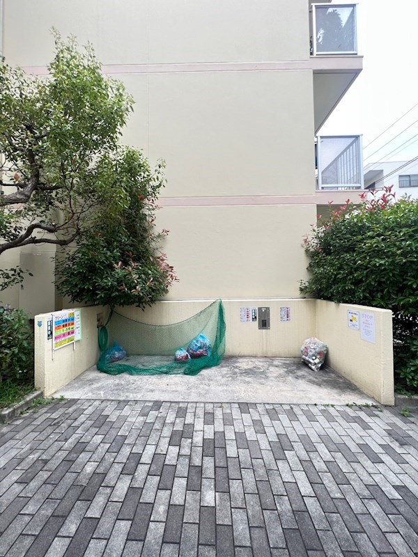 リアライズ東山の外観