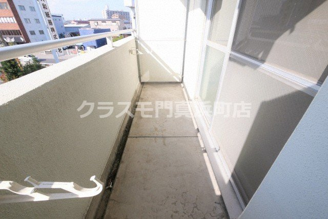 メリーパレスのバルコニー|(参考)同マンション同間取り他部屋の写真