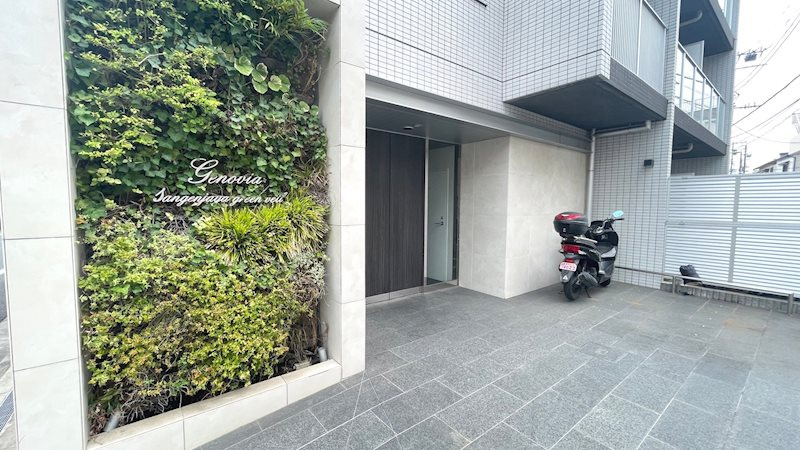 GENOVIA三軒茶屋 green veilのエントランス