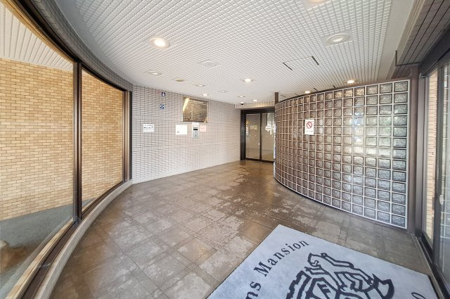 ライオンズマンション和泉上町のエントランス|エントランスホール