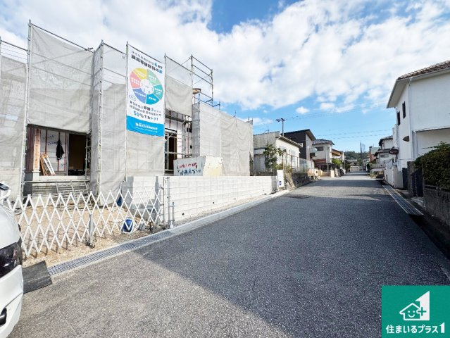 ■神戸市北区筑紫が丘　新築一戸建ての前面道路含む現地写真|周辺は落ち着いた街並みの住宅地！子育てがしやすい住環境です！まだ未完成ですが、現地でしかわからない事もございます。是非一度ご覧ください。