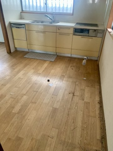 網干店舗併用住宅のキッチン