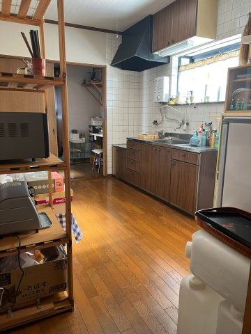 余部区I店舗付き住宅のキッチン