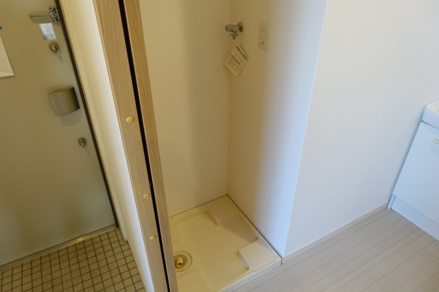 カーヨパレス鳴尾のその他|室内洗濯機置場