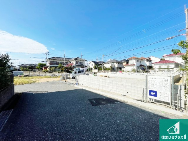 神戸市北区筑紫が丘　新築一戸建ての前面道路含む現地写真|周辺は落ち着いた街並みの住宅地！子育てがしやすい住環境です！まだ未完成ですが、現地でしかわからない事もございます。是非一度ご覧ください。