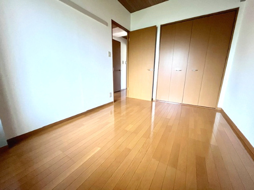 【寝室】
