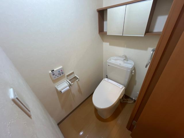 日向セントラルコートのトイレ|シャワー付トイレ
