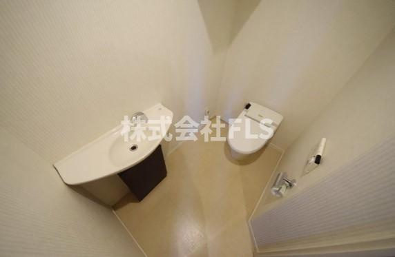 千代田区一番町の賃貸マンションのトイレ