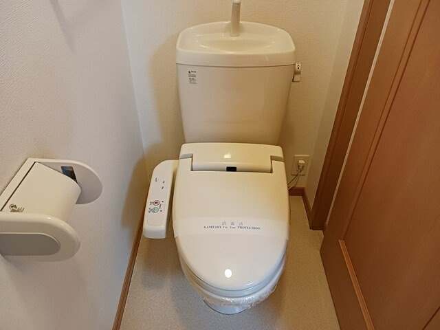 コート・プリムローズ・Ｆのトイレ|落ち着いた色調のトイレです
