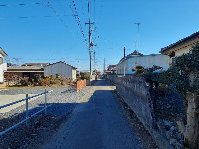 筑西市下平塚の前面道路含む現地写真