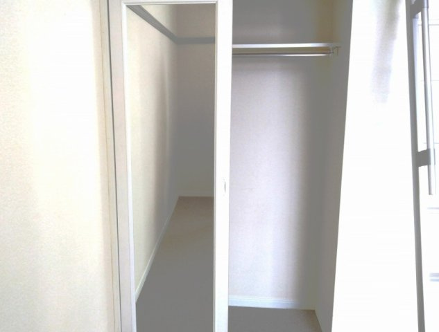 レオパレスヴァンテアンの居間・リビング|※同タイプ部屋の写真となります