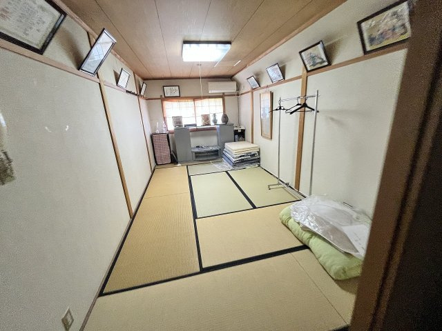 丹波市柏原町柏原　呉服店居ぬき店舗の内装|内装もきれいです