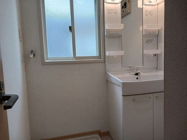 アマリュ－ジュＦ・Ｂの洗面所|使いやすい洗面所です