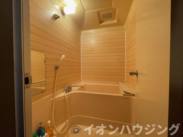 サントピアマリーナマンションの浴室|コンパクトで使いやすいお風呂です