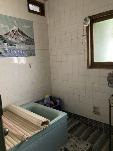 由良戸建ての浴室|日々の疲れを癒すお風呂付です