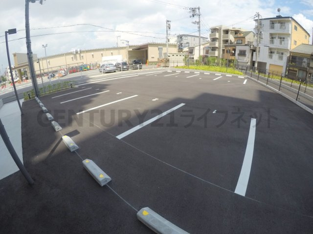 【駐車場】 | ルミナス淡路