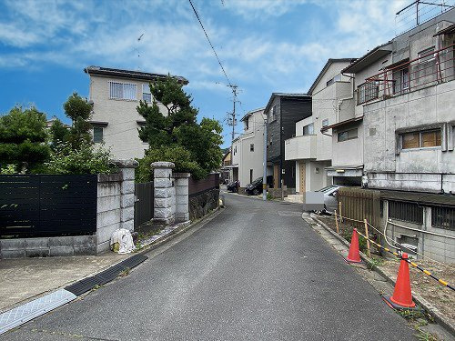 上賀茂菖蒲園町 土地の前面道路含む現地写真