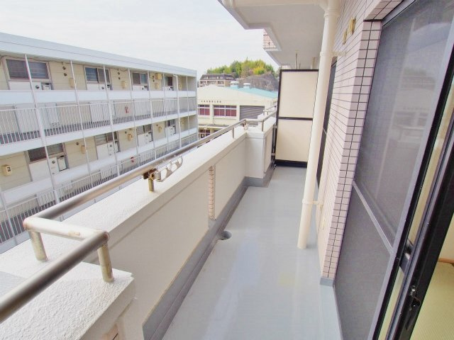 メゾン梅田のバルコニー