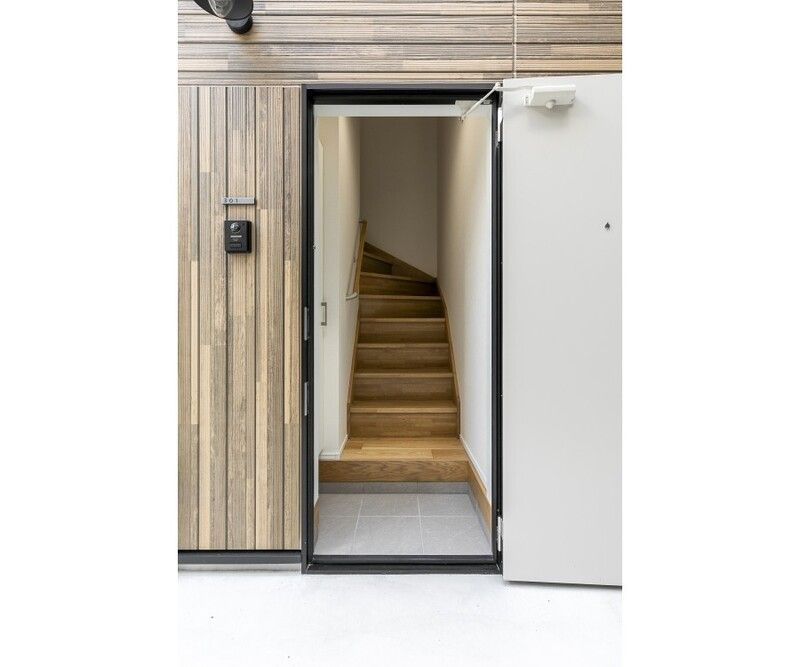 ＷｏｏｄＣｒｅｓｔ中延Ｒｅｓｉｄｅｎｃｅの玄関