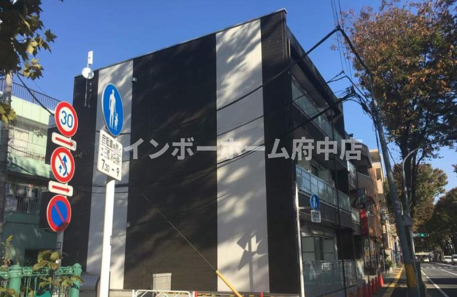 リブリ・クヴェレのその他