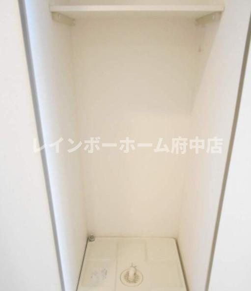 リブリ・クヴェレの設備
