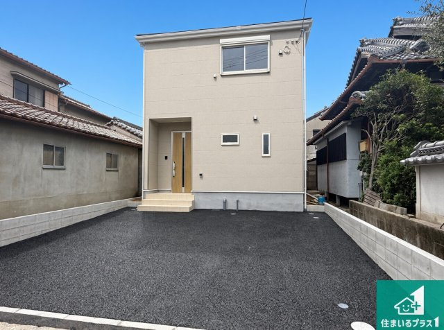 3(土)4(日)現地説明会！◆東大阪市池島町　第2期　新築一戸建ての外観|安心の10年保証！外観を美しく保ち、雨水で汚れを落とします！気になることがありましたら、お気軽にお問い合わせください！